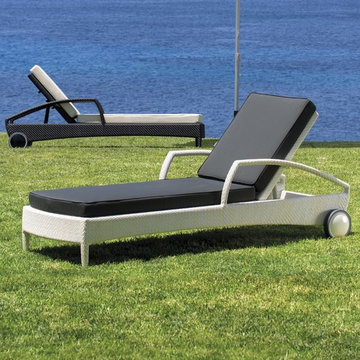 Breda Adjustable Wicker Chaise Lounge