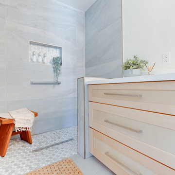 Bobbie's Bathroom