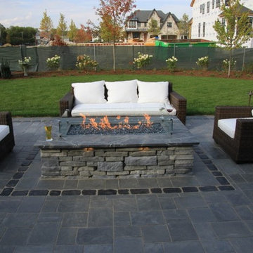Elmhurst Richcliff Paver Patio