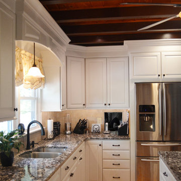 Mixed Wood Kitchen