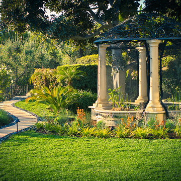 Classic Style Drought Tolerant Garden and Garden Path - Back Yard