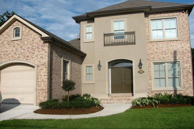 Example of a classic exterior home design in New York