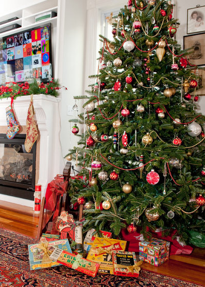 Traditional Living Room by Mary Prince Photography