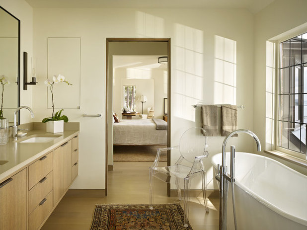 Современный Ванная комната by DeForest Architects