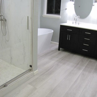 Badezimmer mit Vinylboden Ideen, Design & Bilder - November 2020 | Houzz DE