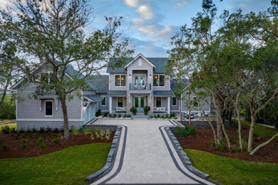 Example of a beach style exterior home design in Jacksonville