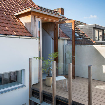 Dachterrasse in Borgerhout: Über den Dächern der Stadt - Terrassendielen