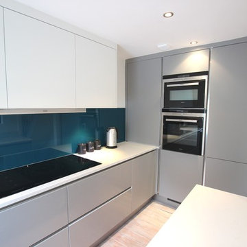 Pearl Grey Handleless Kitchen