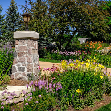 Lakeshore Living Magazine (2016)
