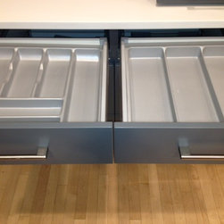 Gem Cabinets Showroom - Kitchen Drawer Organizers