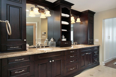 Example of a trendy bathroom design in Montreal