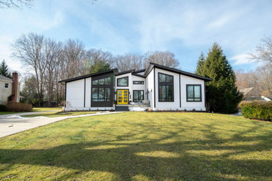 Modern exterior home idea in Cleveland