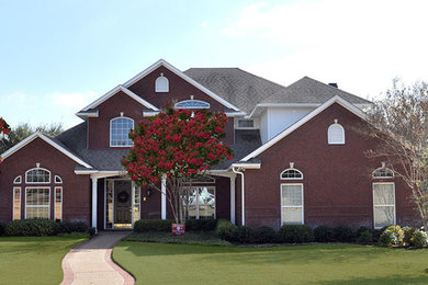 Traditional exterior home idea in Austin