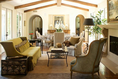 Inspiration for a timeless living room remodel in Orange County