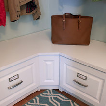 Thorn mudroom