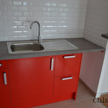 Cuisine en L rouge