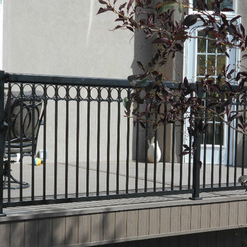 Decorative aluminum handrail