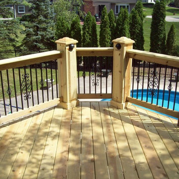Pressure Treated deck with diamond dental molding & Diamond King Post,