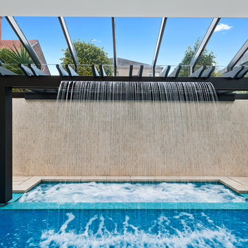 Pool water feature and Spa