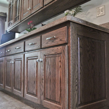 Custom Cabinets and Countertops