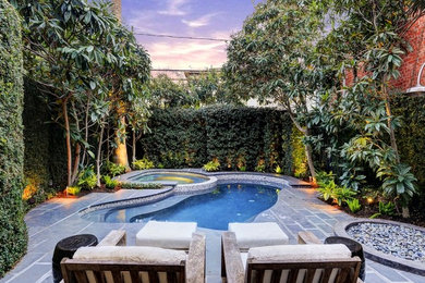 This is an example of a contemporary landscaping in Houston.