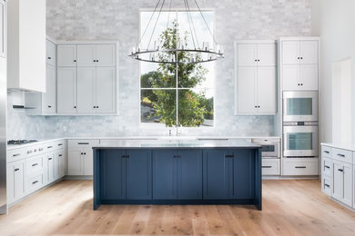Example of a trendy kitchen design in Austin