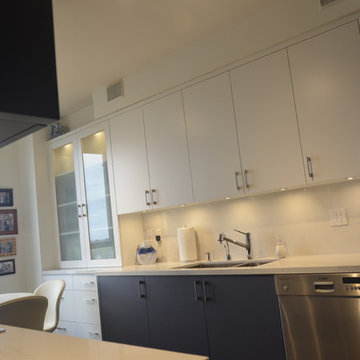 Closed Kitchen@Kerrisdale