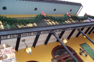 Example of a classic exterior home design in Houston