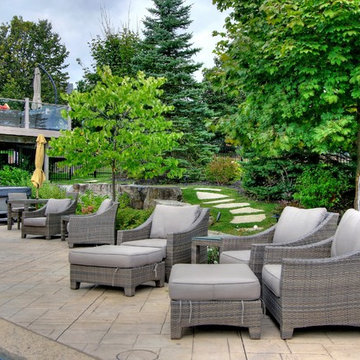 A Backyard to Entertain Family and Friends