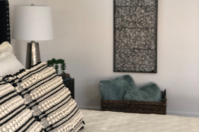 Bedroom photo in Sacramento