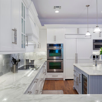 Horseshoe Traditional Kitchen With Cool Tones