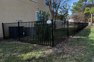 Iron Fence with Flat Top & Bottom