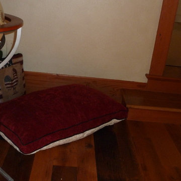 Southwest meets Northeast! The dog needs a custom made cushion, too.