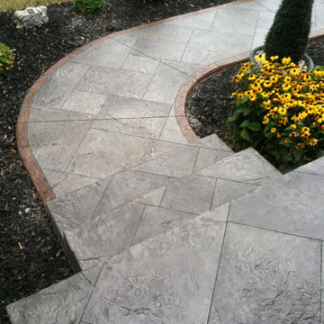 Concrete Walkway and Entryway