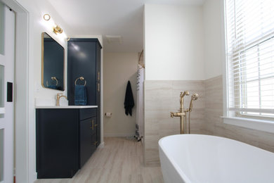 Inspiration for a transitional bathroom remodel in Philadelphia