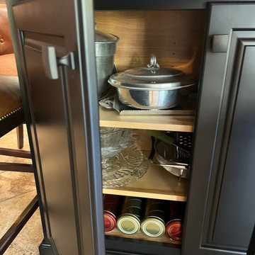 Kraftmaid Marquette Maple Onyx