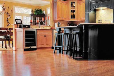 Mid-sized trendy l-shaped open concept kitchen photo in Boston with an island