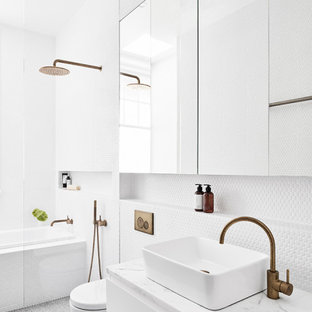 Bäder mit Terrazzo-Boden und Marmor-Waschbecken/Waschtisch Ideen