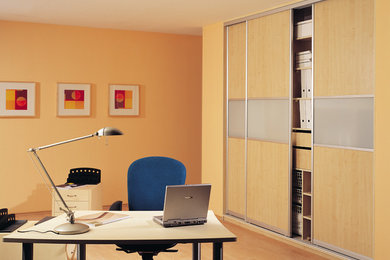 This is an example of a modern home office in New York.