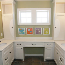 Girl's Bathroom