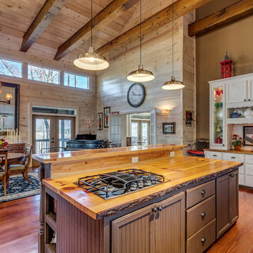 High End Rustic Home with Room for Horses in Murphy, North Carolina