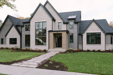 Inspiration for an exterior home remodel in Chicago