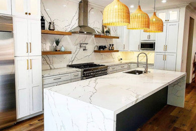 Example of a trendy kitchen design in Los Angeles