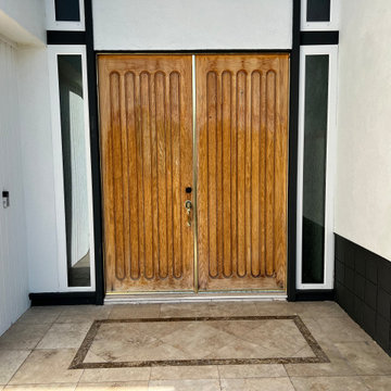8 Foot Doors