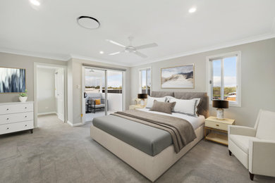 Design ideas for a traditional bedroom in Brisbane.