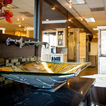 Glass vessel sink