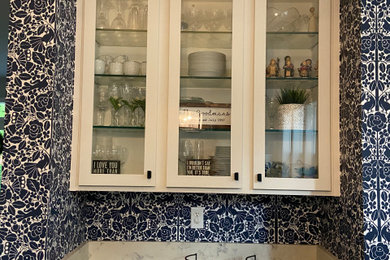 Minimalist kitchen photo