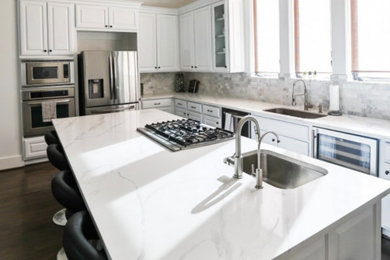 Example of a kitchen design in Houston