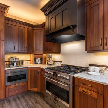 Grand Grasham Kitchen