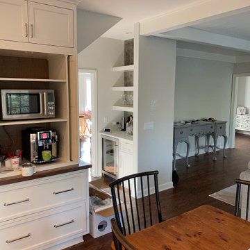 Lake Forest House - Kitchen